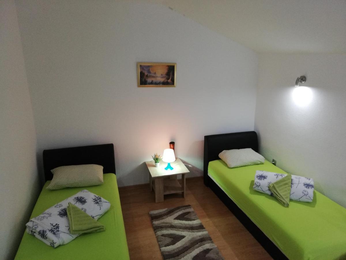 Kuca Delic Villa Racic Buitenkant foto